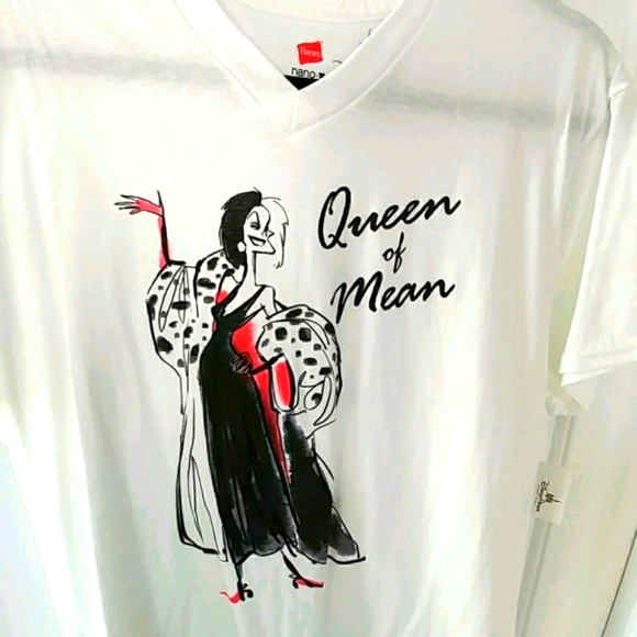 Disney Tops - Cruella Queen of Mean tee